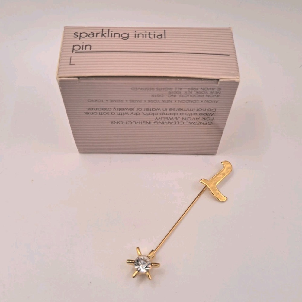Avon Vintage Gold Tone Plated Letter "L" 2 1/2" Stick Pin w/ CZ in Star Clutch